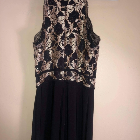 Dress - Picture 5 of 5